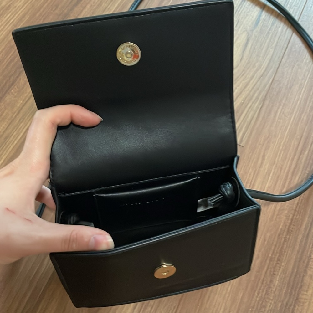 Black Melie Bianco mini purse - Picture 2 of 3